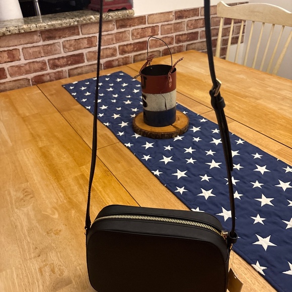 Michael Kors Crossbody - Picture 4 of 7